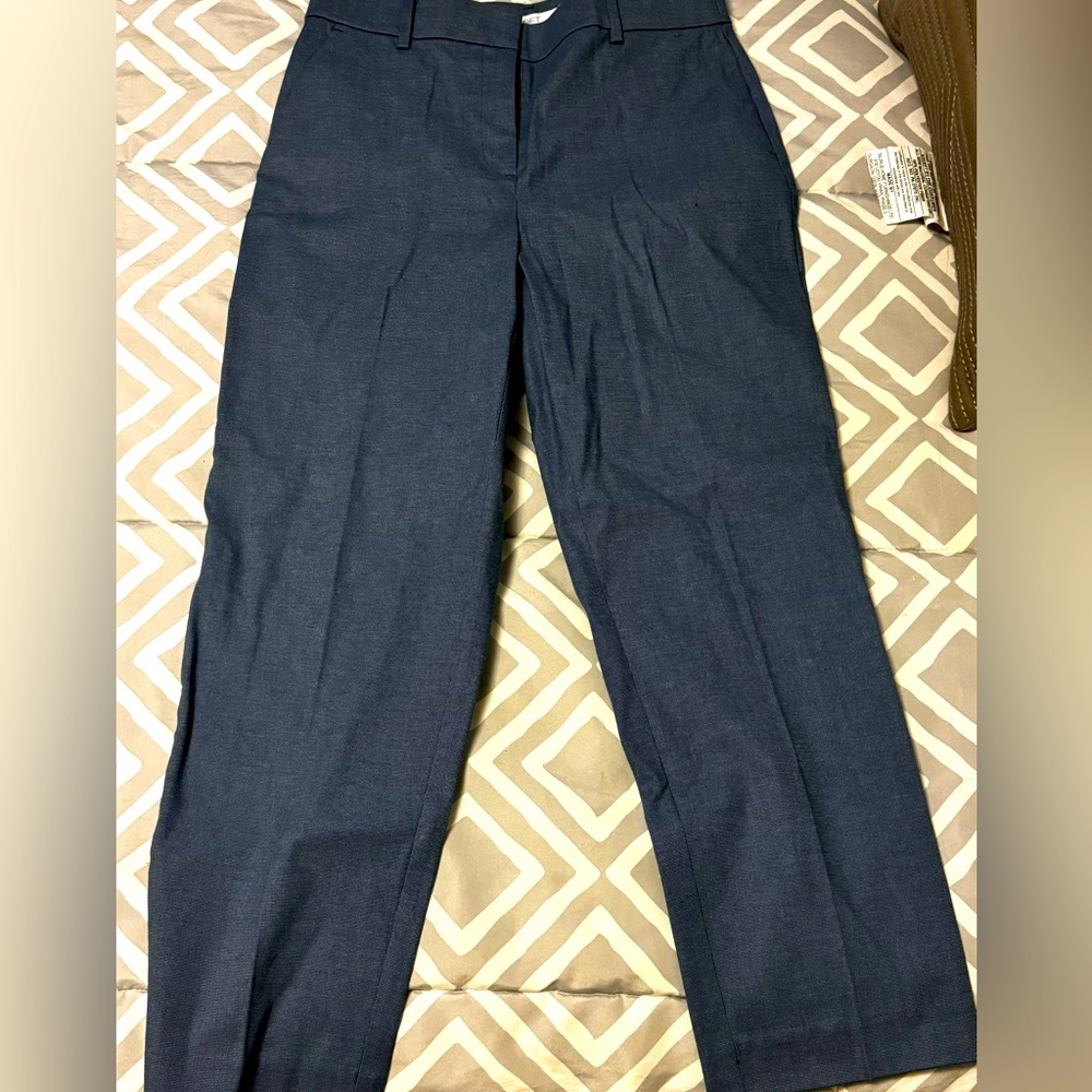 NWT Anne Taylor Loft Outlet The Perfect Straight pant, size 6